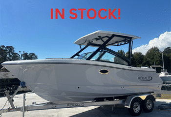 2027 Robalo R237 Boat